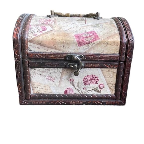 Woden Vintage Small Treasure Jewelry Chest